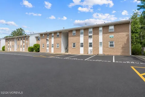 601 Mistletoe Avenue #20