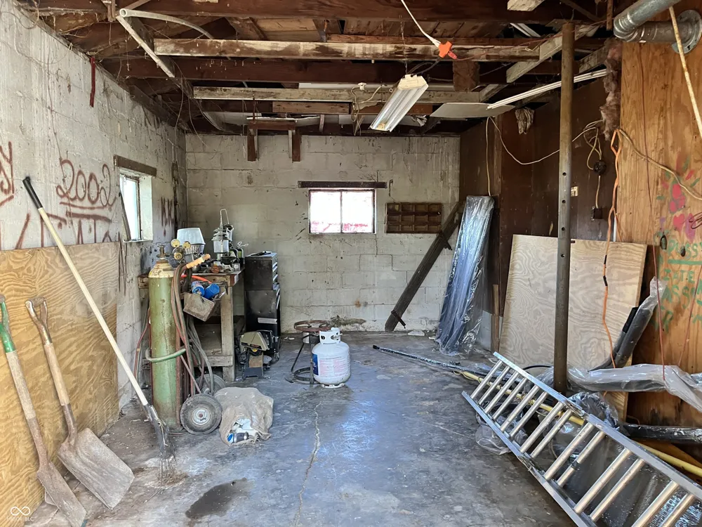 5243 E 1100 Pendleton, IN 46064