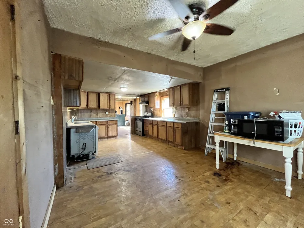 5243 E 1100 Pendleton, IN 46064