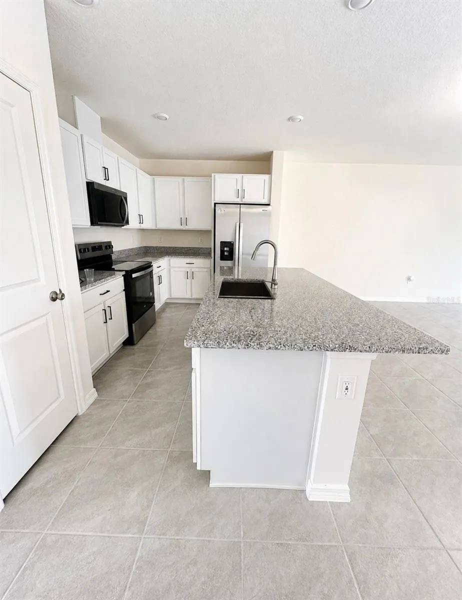 355 SEQUOIA DRIVE Lake Wales, FL 33859