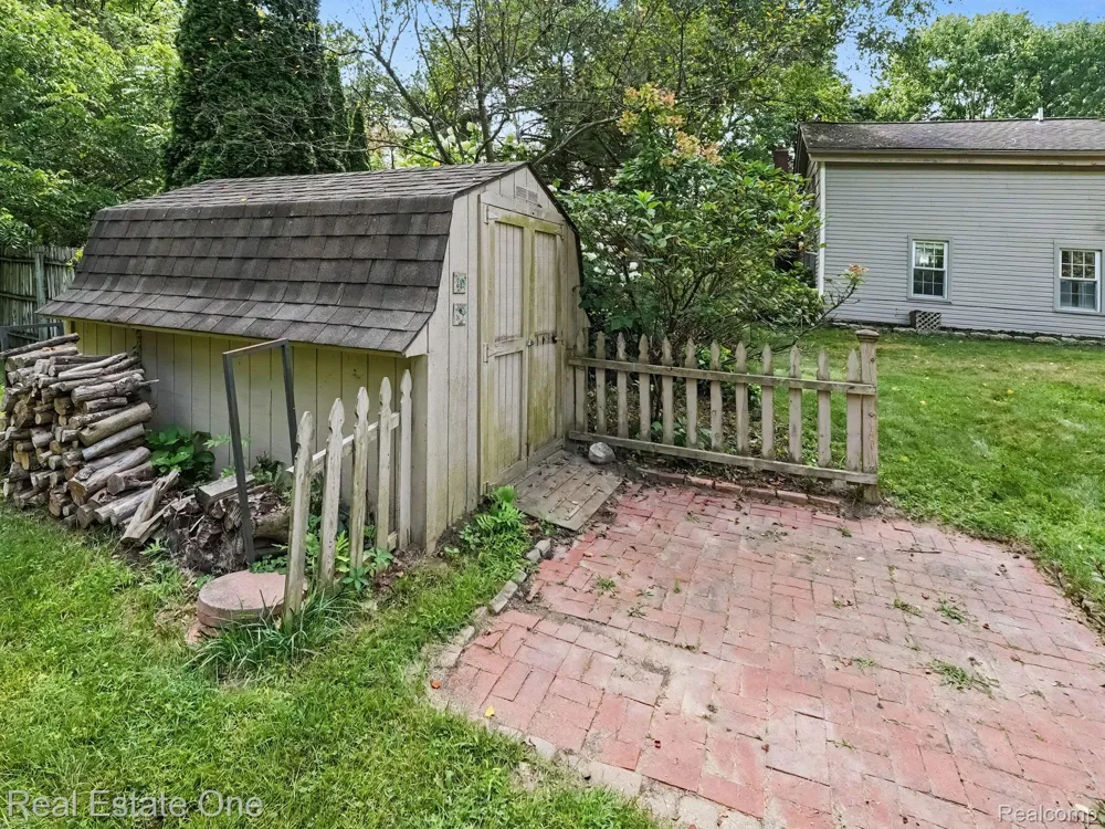 1275 Rosell Road Rose Township, MI 48442