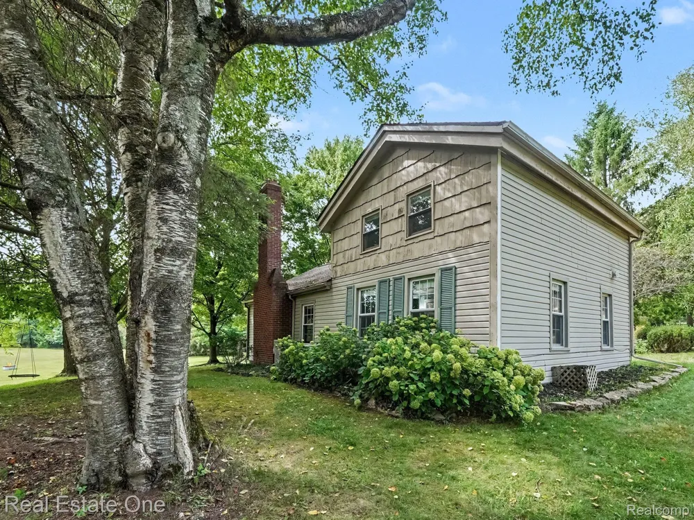 1275 Rosell Road Rose Township, MI 48442
