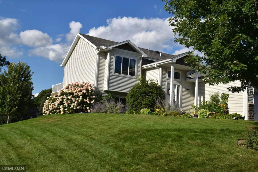 17661 Tyler Street NW Elk River, MN 55330