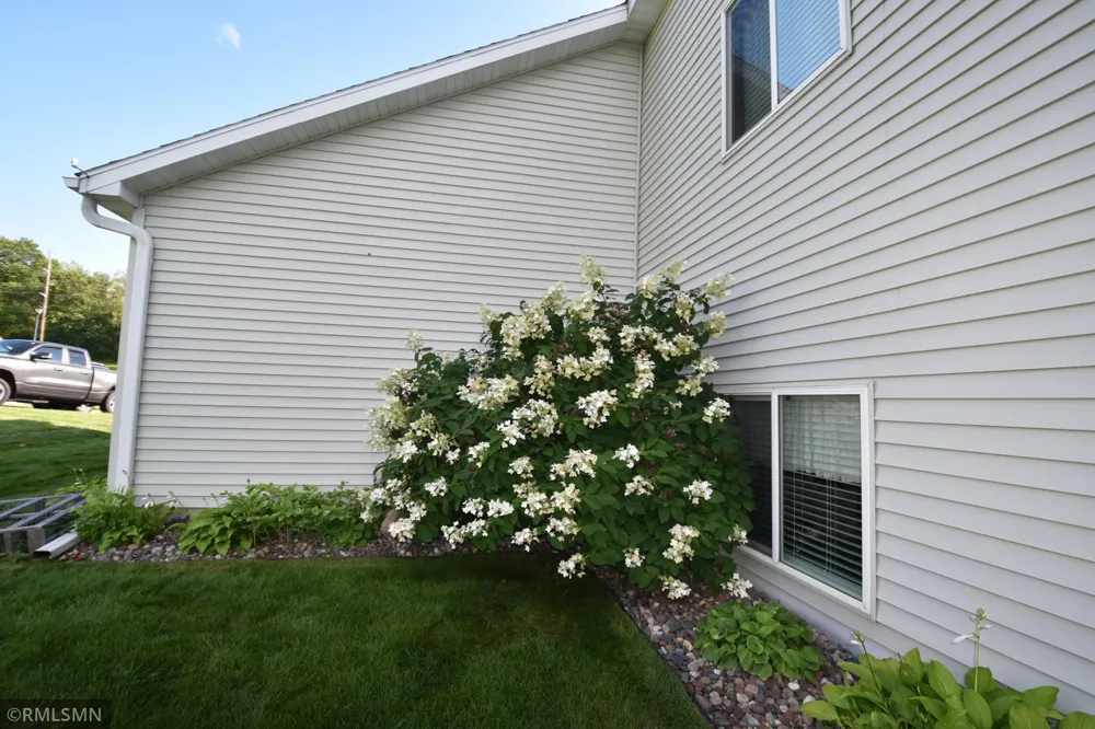 17661 Tyler Street NW Elk River, MN 55330