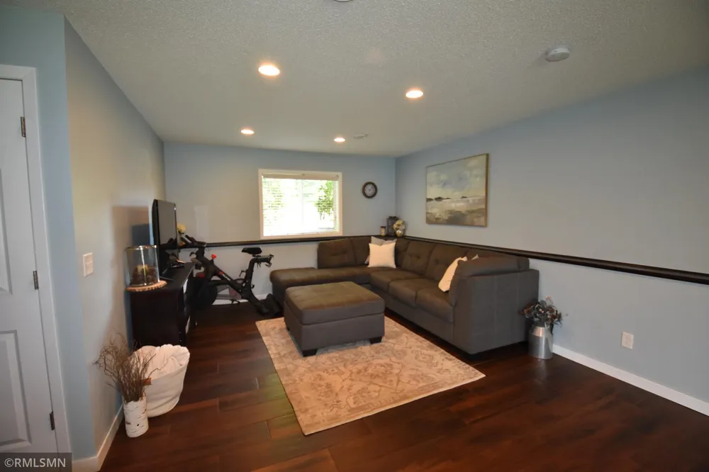 17661 Tyler Street NW Elk River, MN 55330