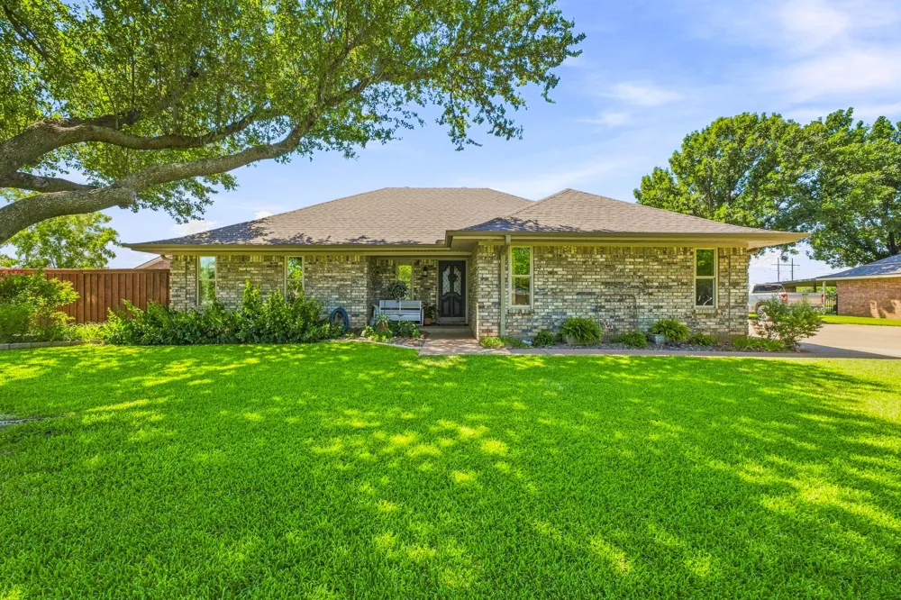 136 Chaparral Drive Graham, TX 76450