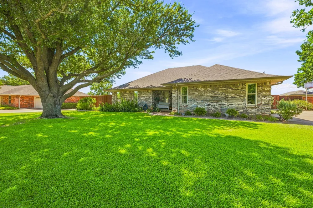 136 Chaparral Drive Graham, TX 76450