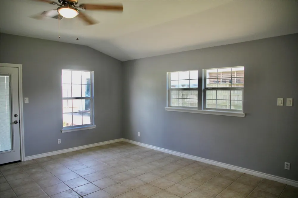 529 E Shore Drive Clear Lake Shores, TX 77565