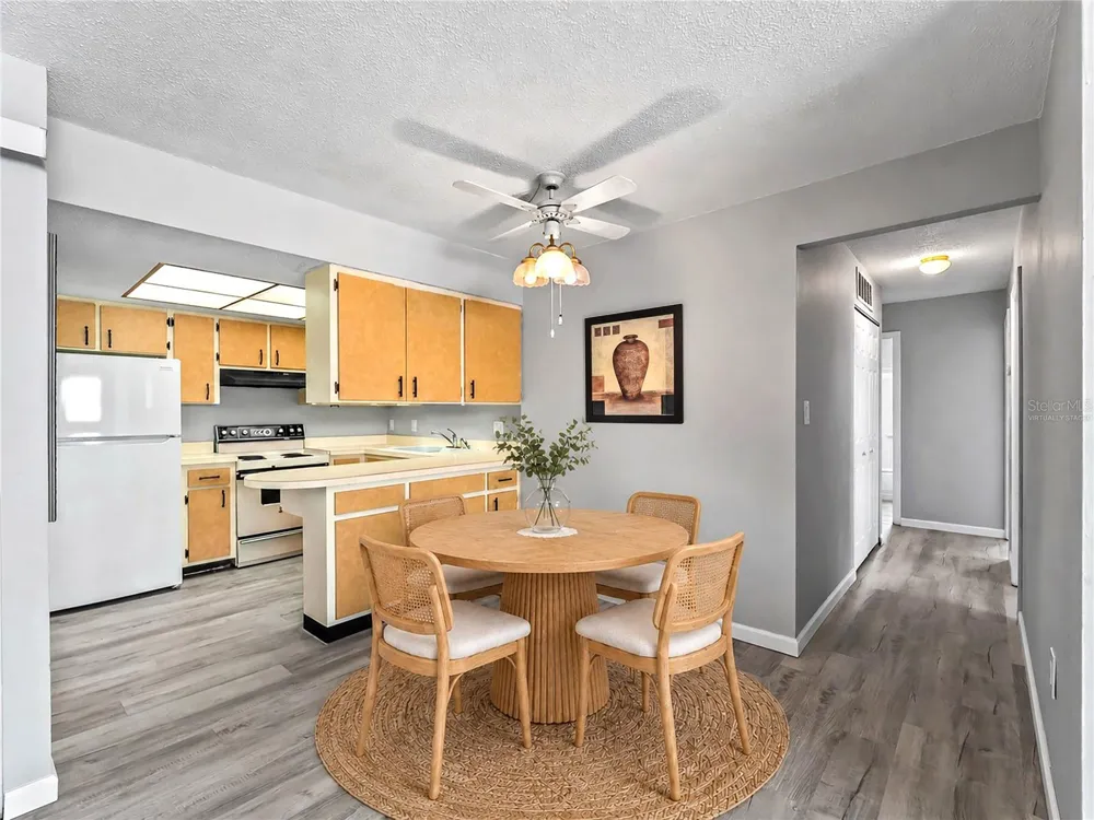 460 BASE AVENUE E #128 Venice, FL 34285