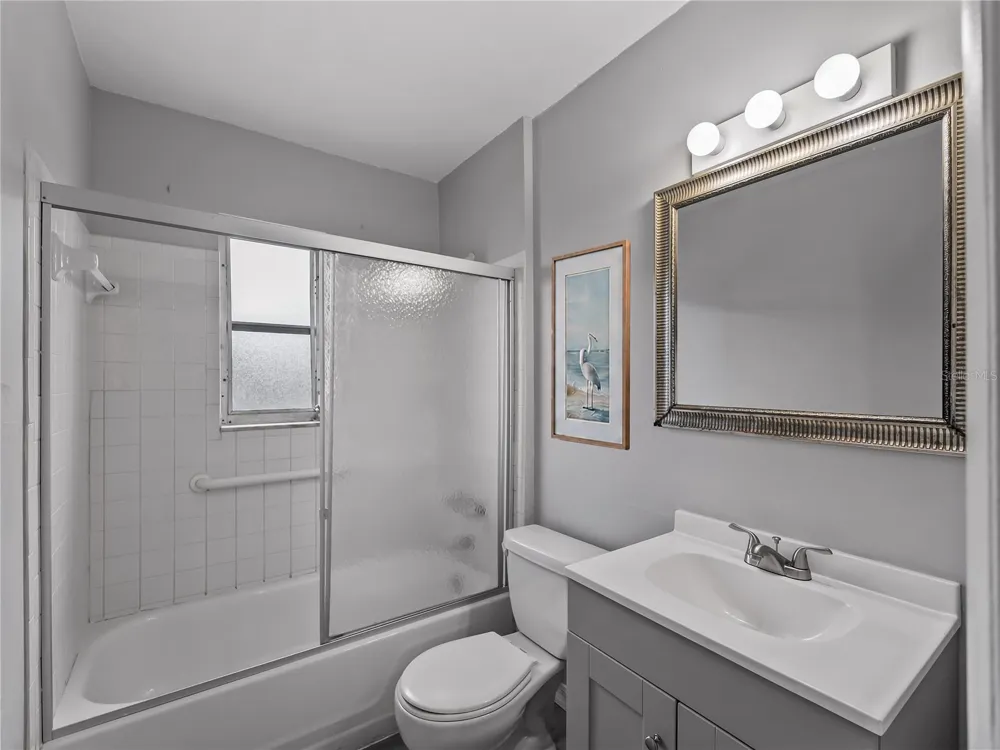460 BASE AVENUE E #128 Venice, FL 34285