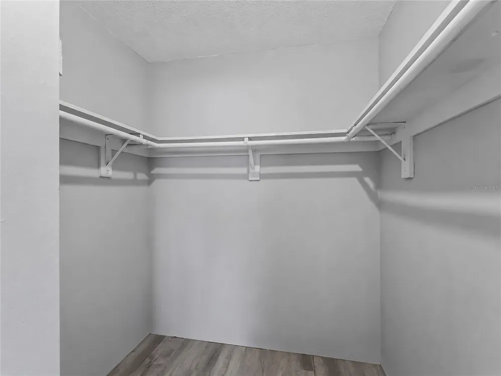 460 BASE AVENUE E #128 Venice, FL 34285