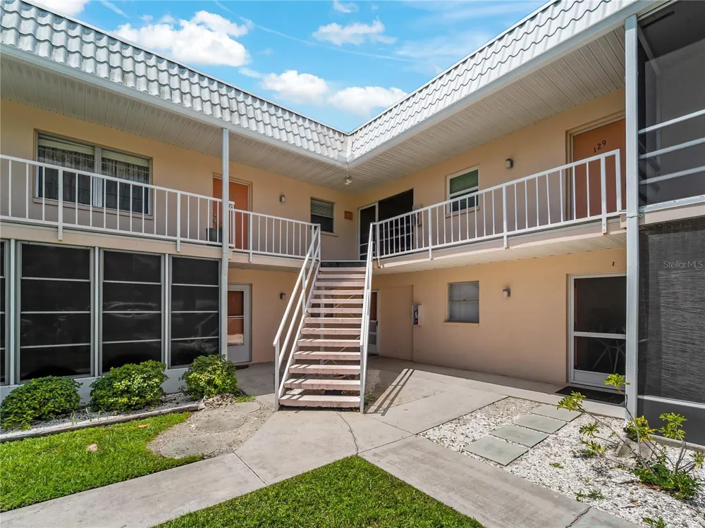 460 BASE AVENUE E #128 Venice, FL 34285