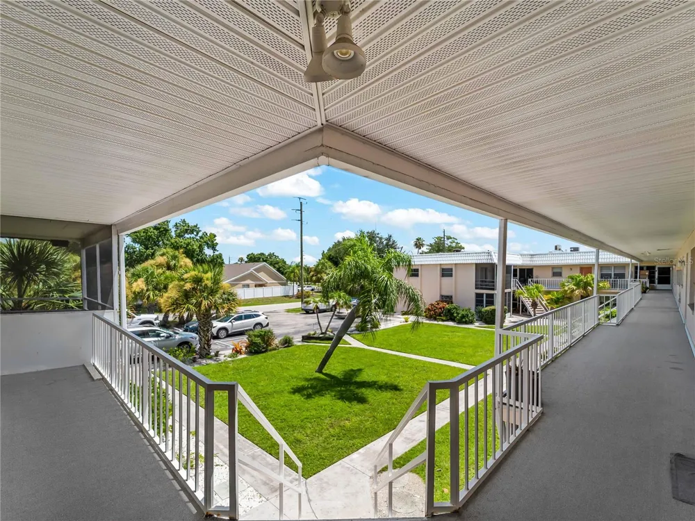 460 BASE AVENUE E #128 Venice, FL 34285
