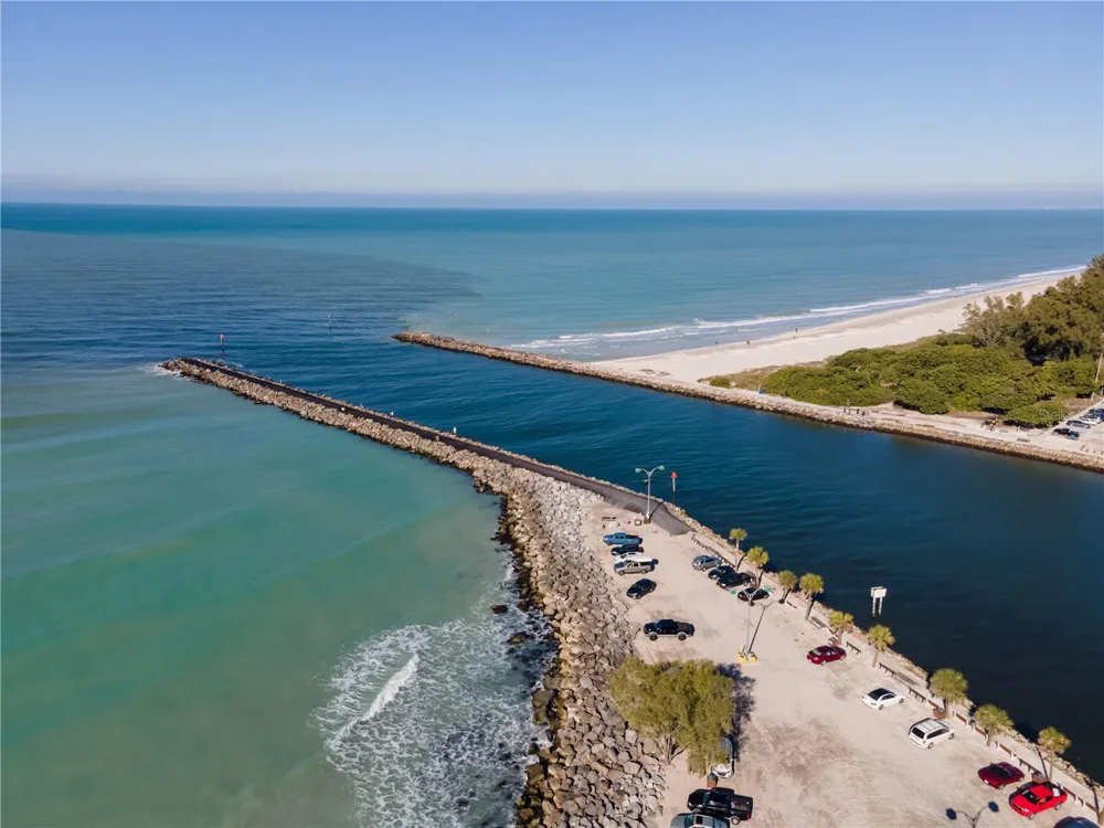 460 BASE AVENUE E #128 Venice, FL 34285