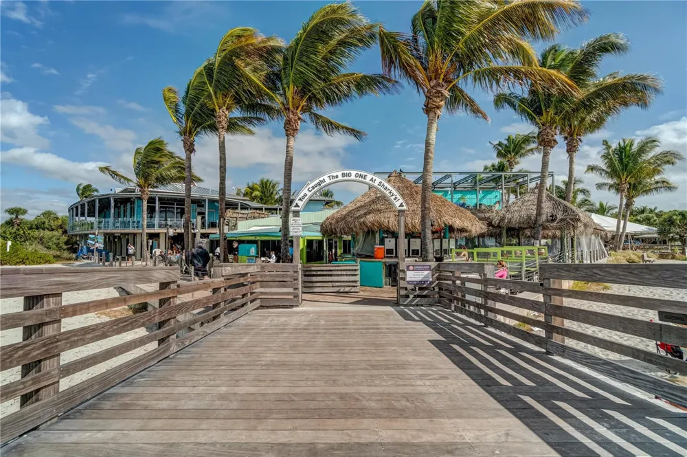 460 BASE AVENUE E #128 Venice, FL 34285