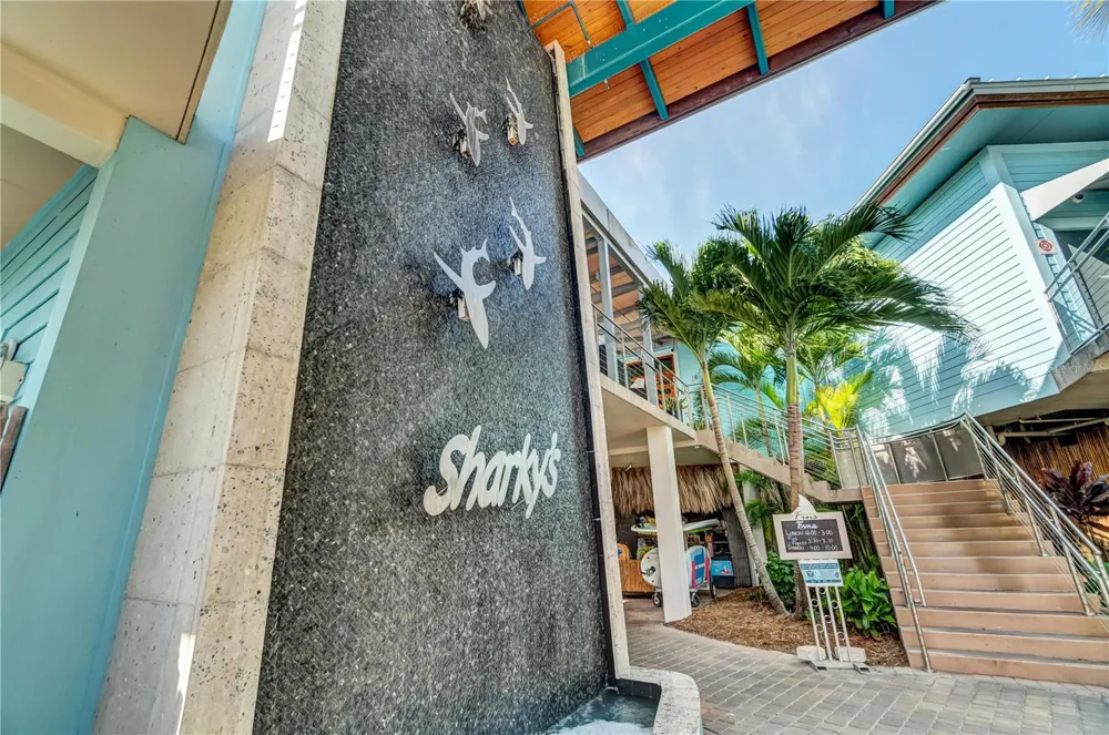 460 BASE AVENUE E #128 Venice, FL 34285