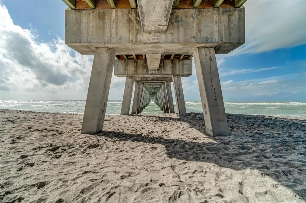 460 BASE AVENUE E #128 Venice, FL 34285