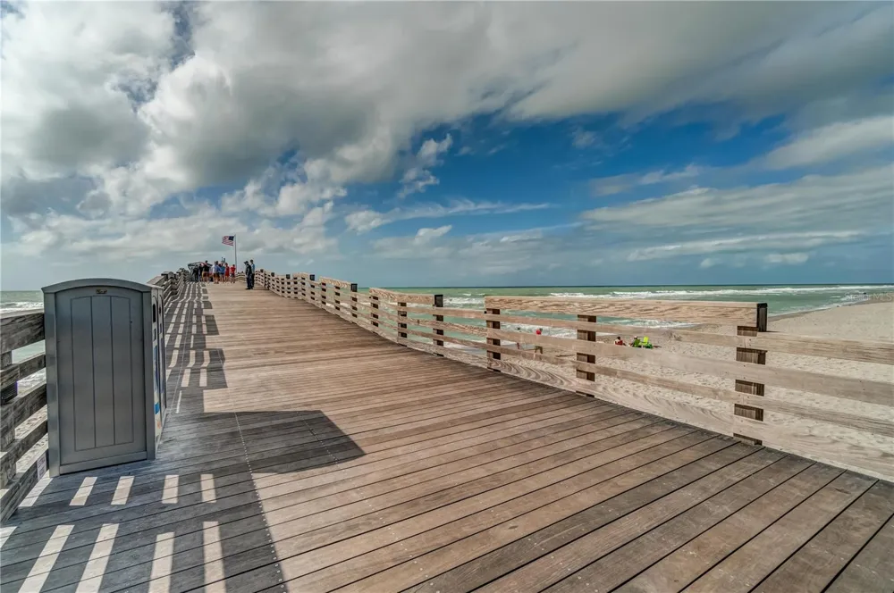 460 BASE AVENUE E #128 Venice, FL 34285