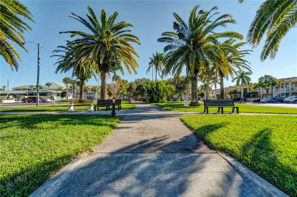 460 BASE AVENUE E #128 Venice, FL 34285