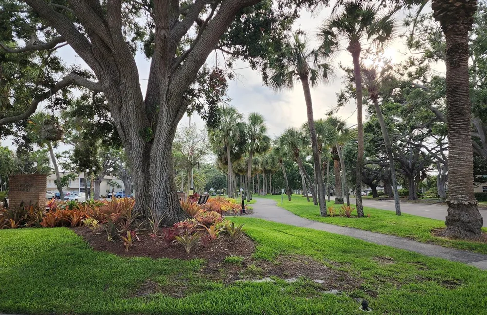 460 BASE AVENUE E #128 Venice, FL 34285