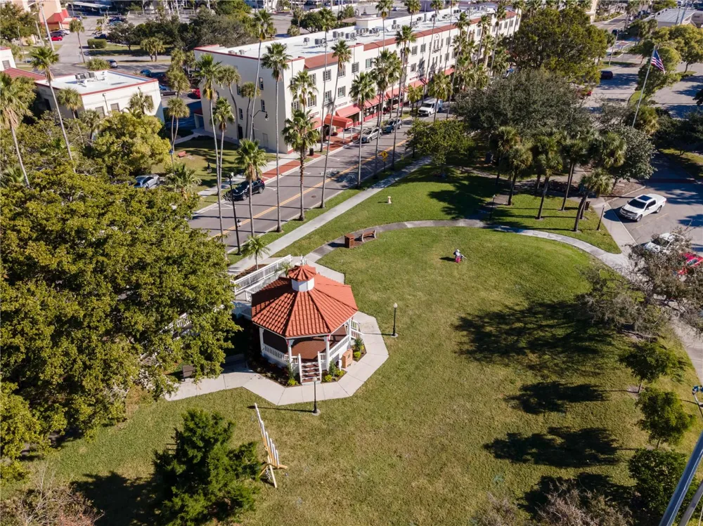 460 BASE AVENUE E #128 Venice, FL 34285