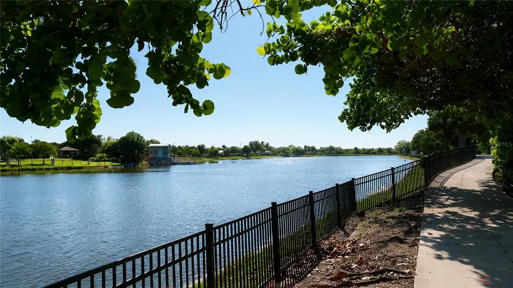 460 BASE AVENUE E #128 Venice, FL 34285