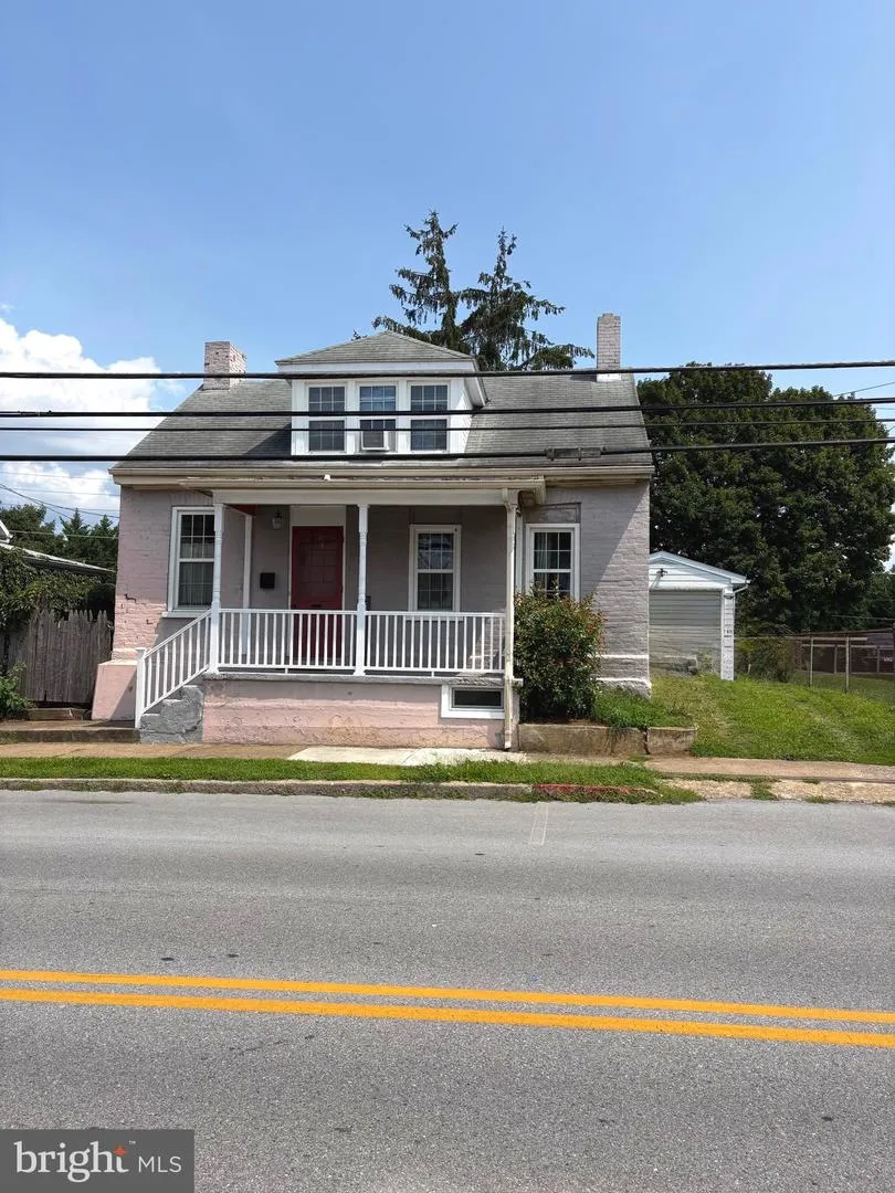 105 S ARTIZAN STREET Williamsport, MD 21795