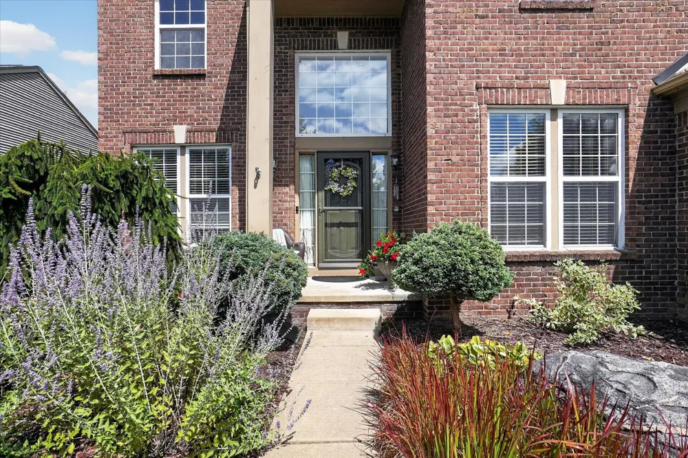 4240 Merriman Loop Howell, MI 48843