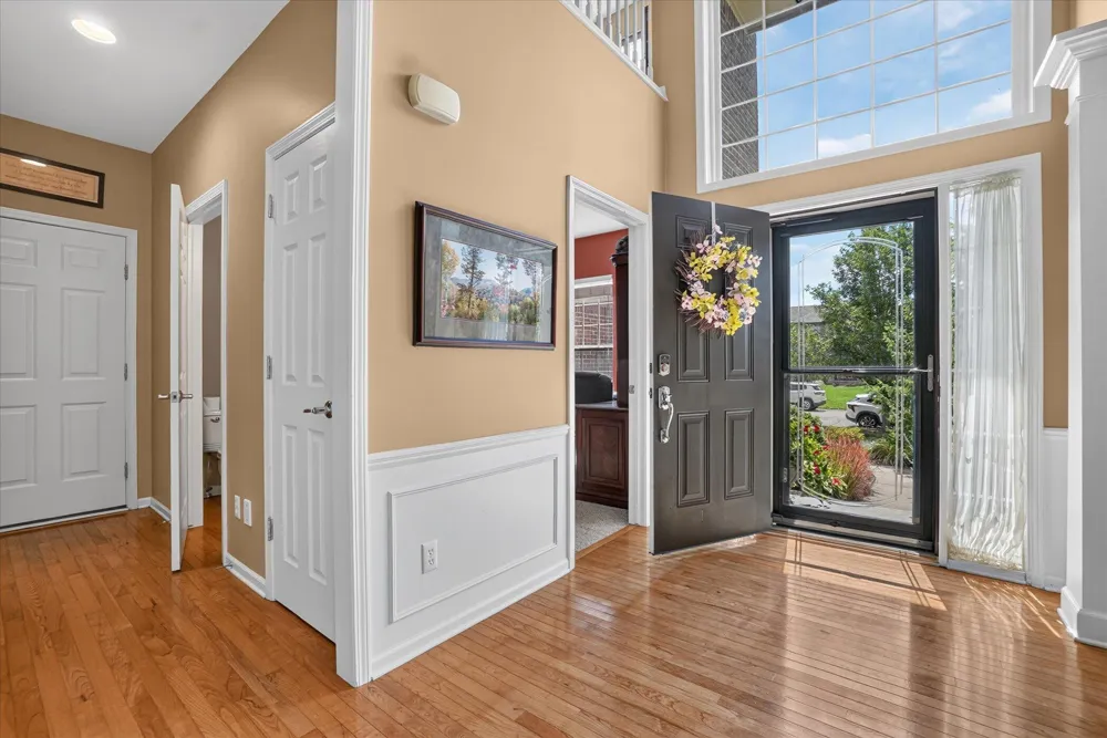 4240 Merriman Loop Howell, MI 48843