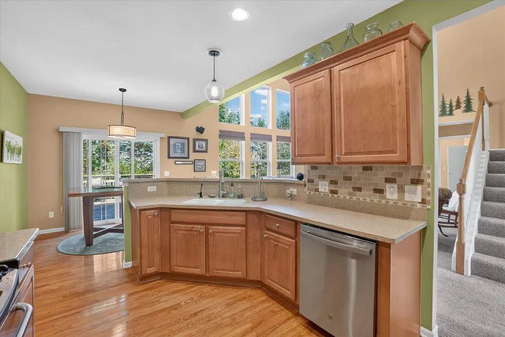 4240 Merriman Loop Howell, MI 48843