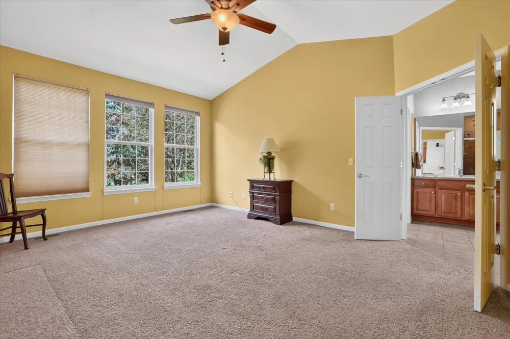 4240 Merriman Loop Howell, MI 48843