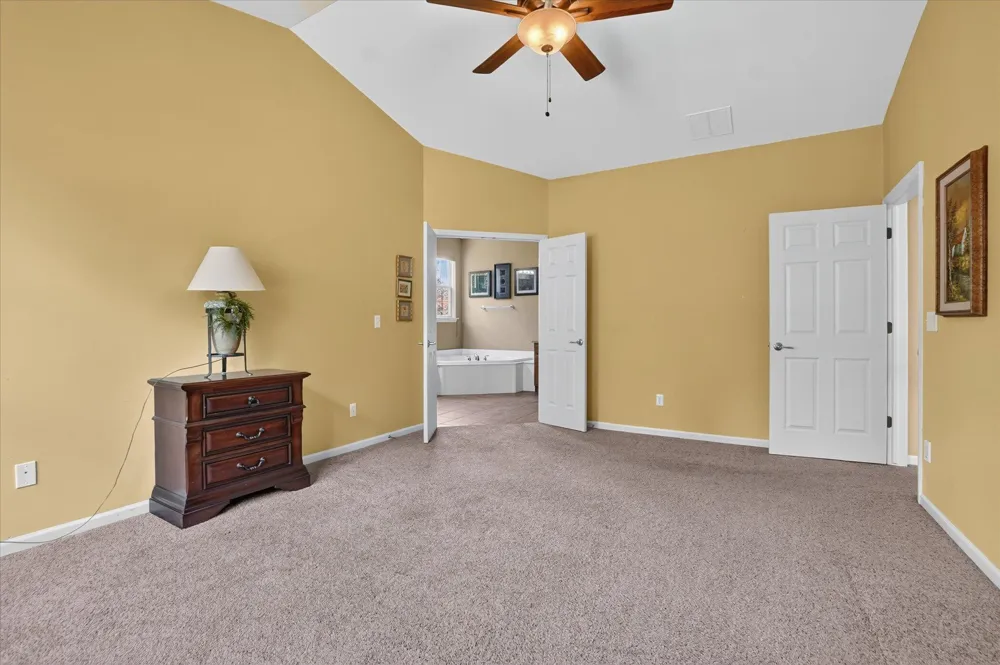 4240 Merriman Loop Howell, MI 48843