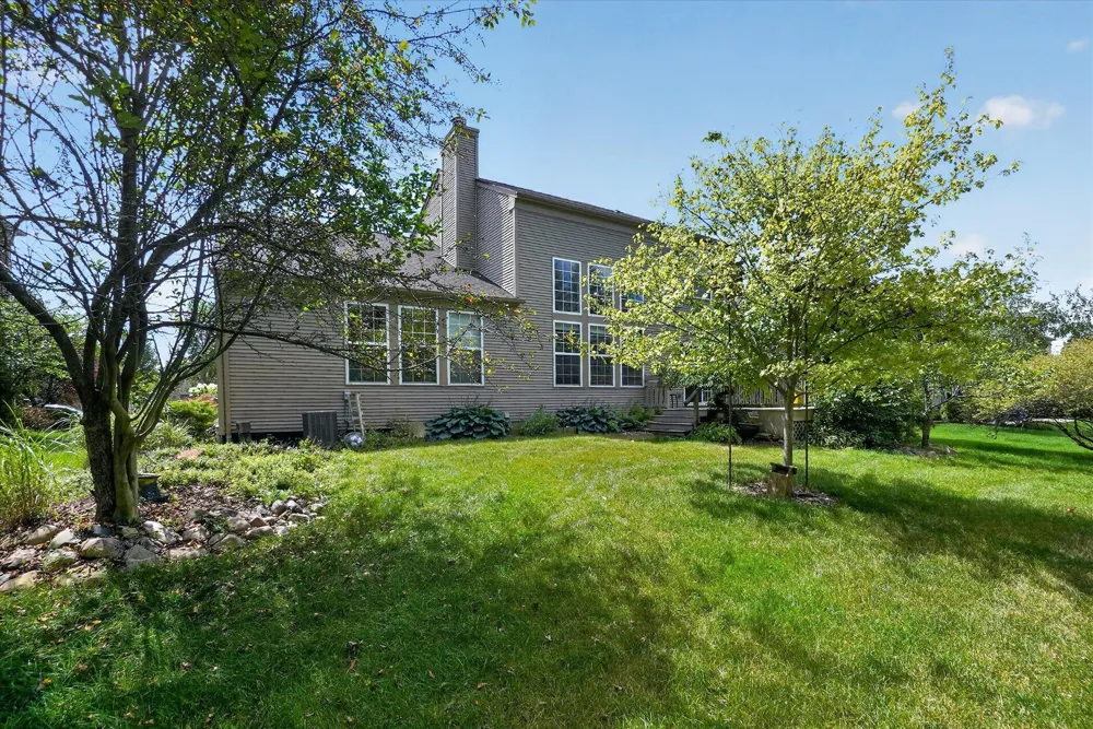 4240 Merriman Loop Howell, MI 48843