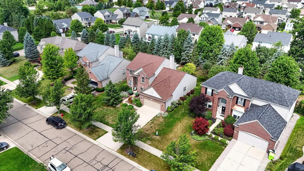 4240 Merriman Loop Howell, MI 48843