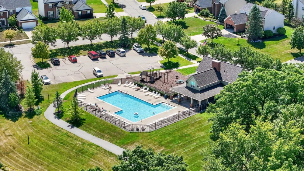 4240 Merriman Loop Howell, MI 48843