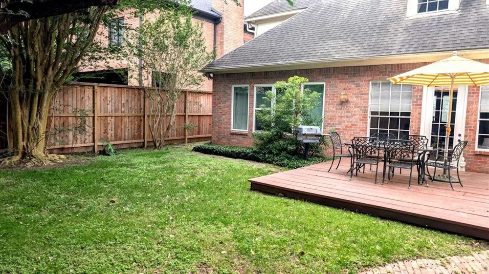 109 Ferndale Street Bellaire, TX 77401
