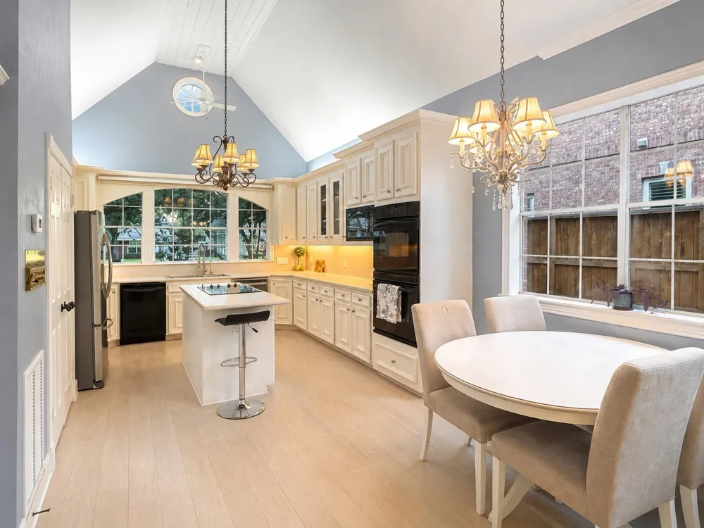 109 Ferndale Street Bellaire, TX 77401