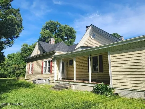 1702 Old Snow Hill Road