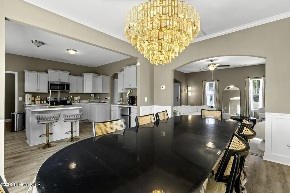 709 W Warner Court Hubert, NC 28539