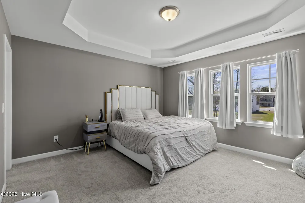 709 W Warner Court Hubert, NC 28539