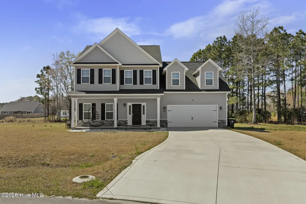 709 W Warner Court Hubert, NC 28539