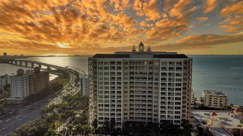 35 WATERGATE DRIVE #806 Sarasota, FL 34236