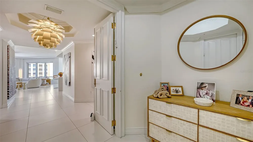 35 WATERGATE DRIVE #806 Sarasota, FL 34236