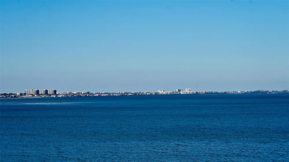 35 WATERGATE DRIVE #806 Sarasota, FL 34236
