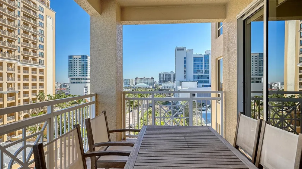 35 WATERGATE DRIVE #806 Sarasota, FL 34236