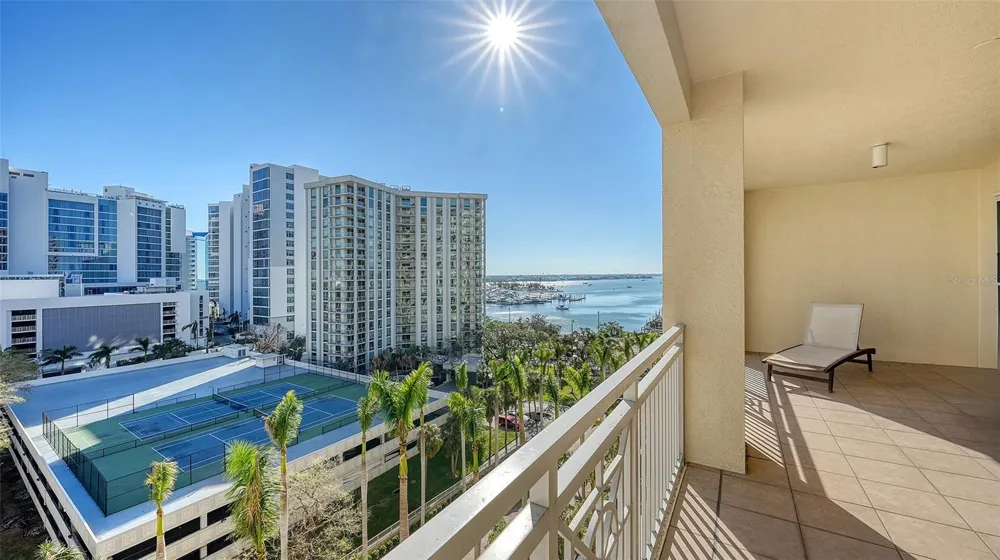 35 WATERGATE DRIVE #806 Sarasota, FL 34236
