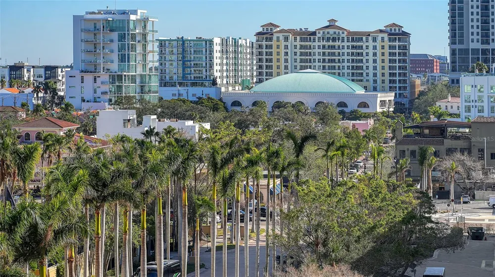 35 WATERGATE DRIVE #806 Sarasota, FL 34236