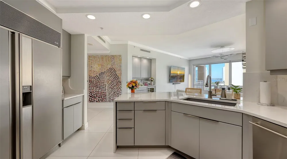 35 WATERGATE DRIVE #806 Sarasota, FL 34236