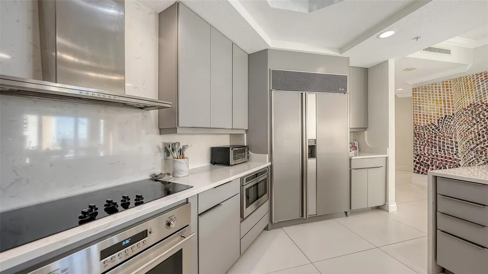 35 WATERGATE DRIVE #806 Sarasota, FL 34236