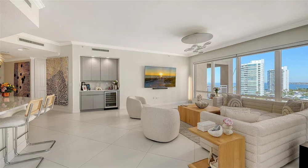 35 WATERGATE DRIVE #806 Sarasota, FL 34236